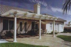 elitewood patio cover with colums